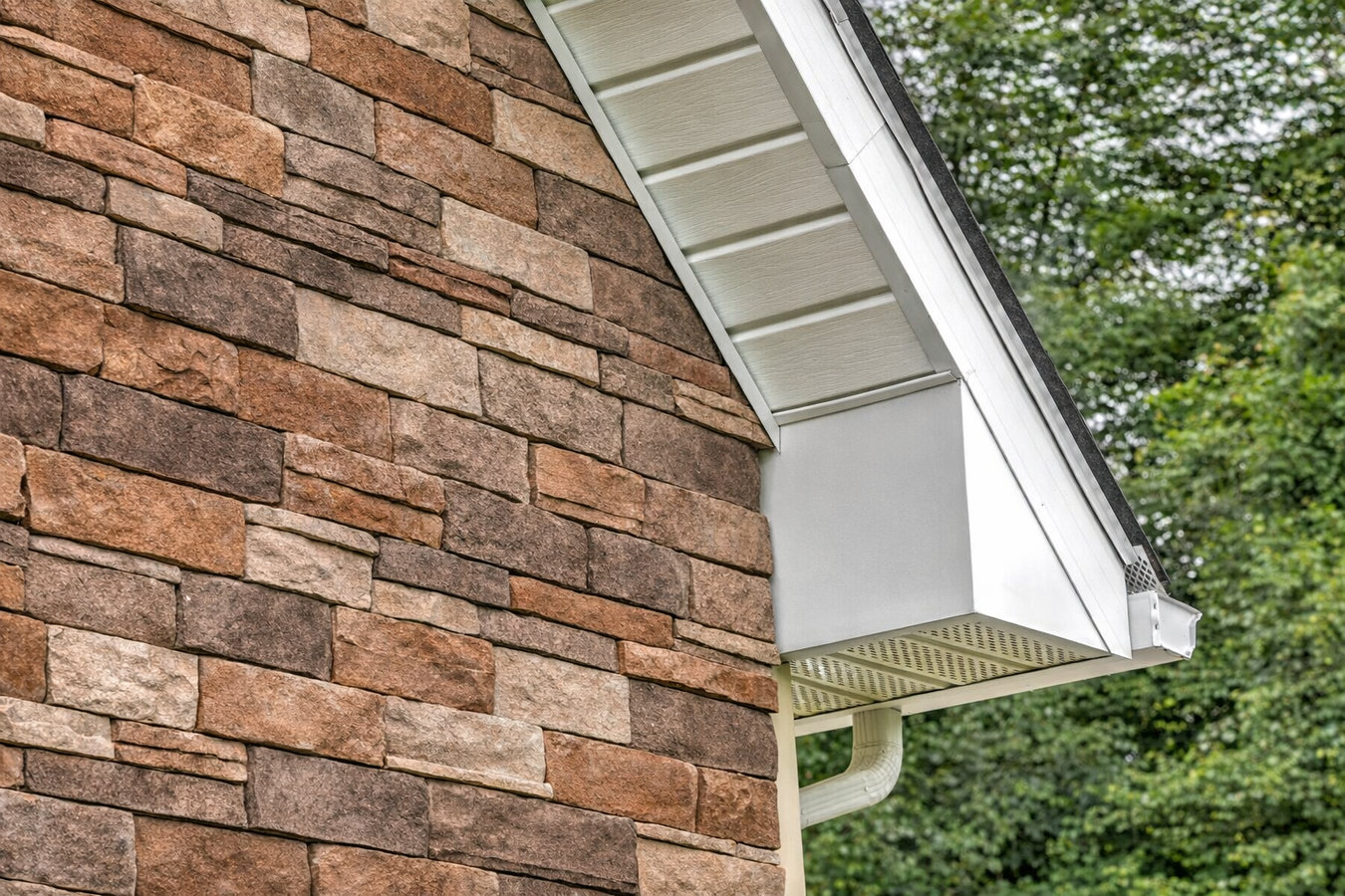 Stone veneer installation in Concord, CA